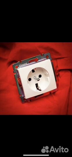 Розетки и выключатели легранд валена