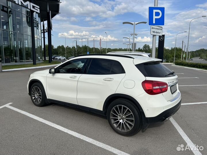 Mercedes-Benz GLA-класс 2.0 AMT, 2015, 148 000 км