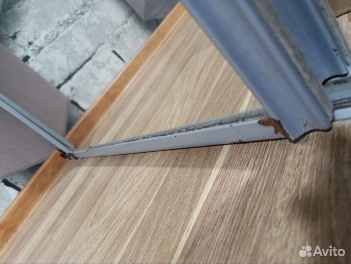 Двери для встроенного шкафа-купе зеркальные