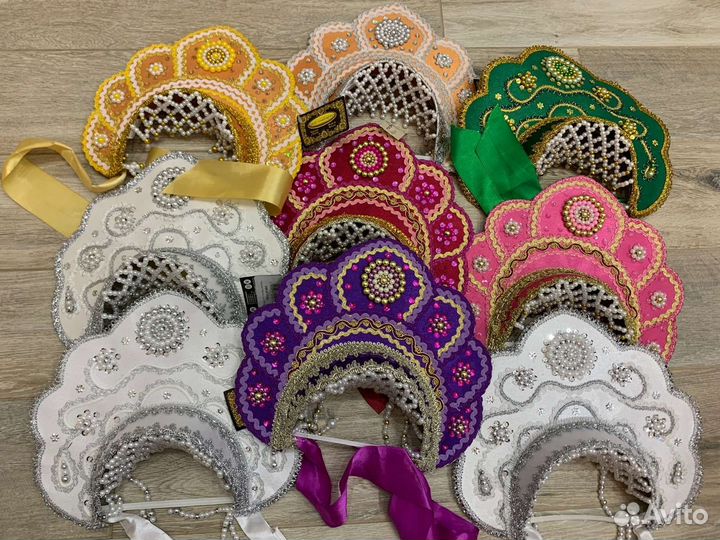 Кокошник ручной работы