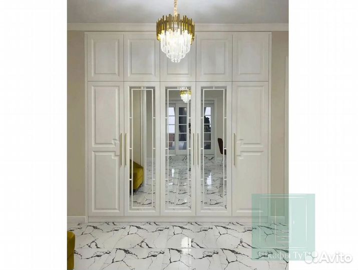 Шкаф распашной