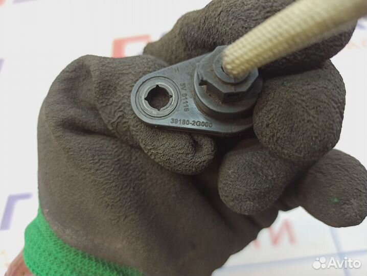 Датчик положения коленвала Kia Optima (JF) 39180-2