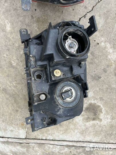 Фары передние Suzuki Grand Vitara