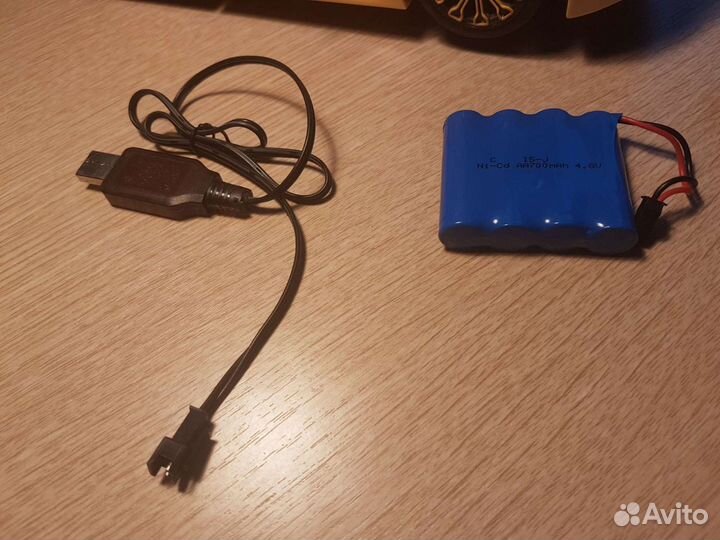 Машина радио Rastar