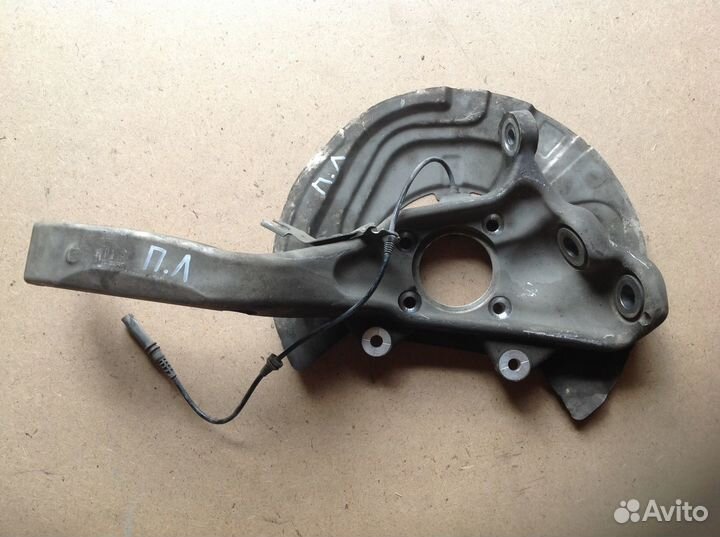 Кулак поворотный BMW X5 E70