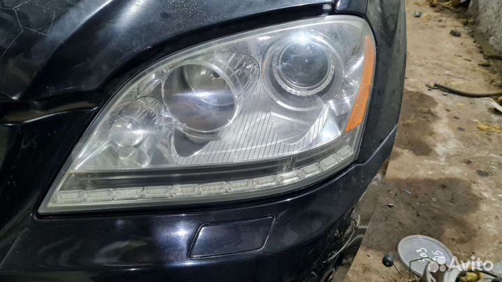 Фара Mercedes M-Class ML350 W164