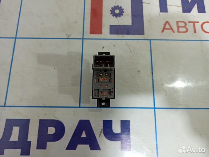 Кнопка стеклоподъемника Ssang Yong Actyon New