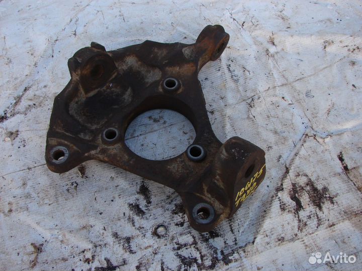 Передний поворотный кул Chevrolet Tahoe GMT900 09г