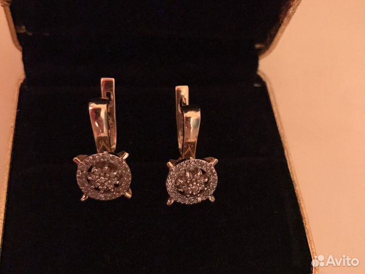 Золотые серьги