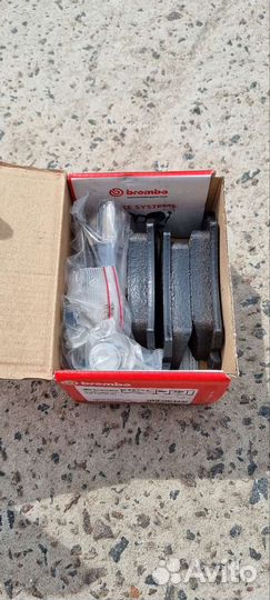 Тормозные колодки Brembo P85108