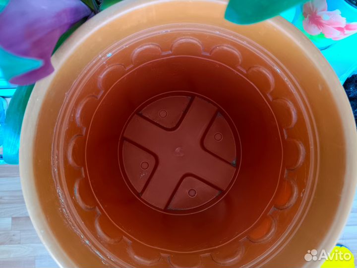 Кашпо для цветов