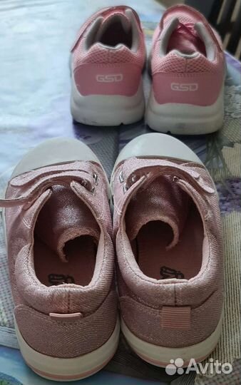 Кроссовки и кеды для девочки