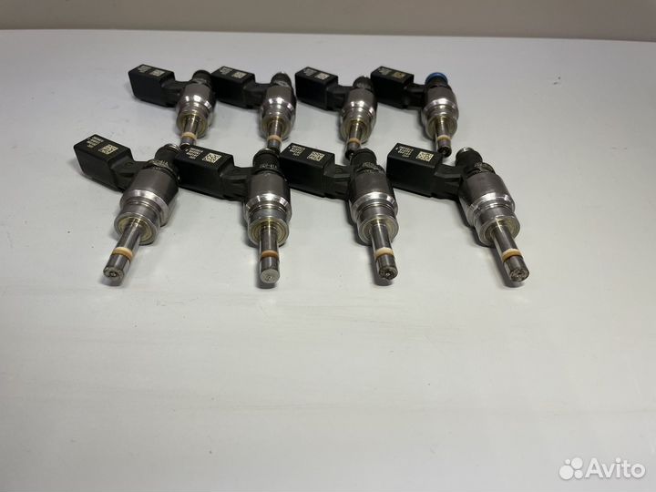 Форсунка топливная Ауди А6 С6 А8 Д3 Туарег