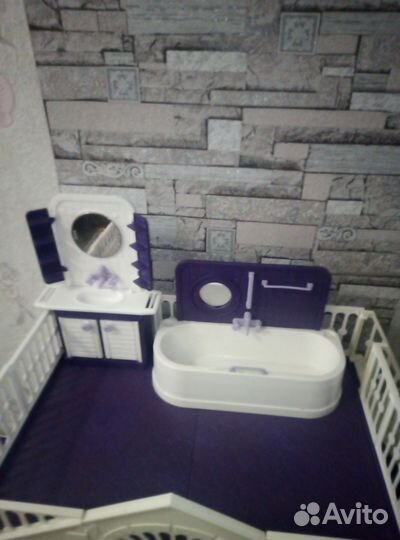 Кукольный домик с мебелью для барби