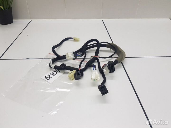 Электропроводка отопителя (Geely Coolray)