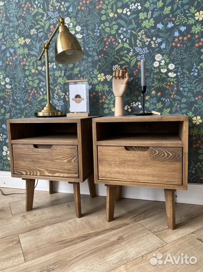 Тумба прикроватная из массива дерева новая