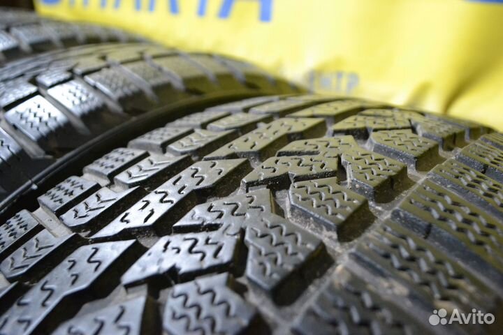 Kumho I'Zen RV Asymmetric 235/65 R17