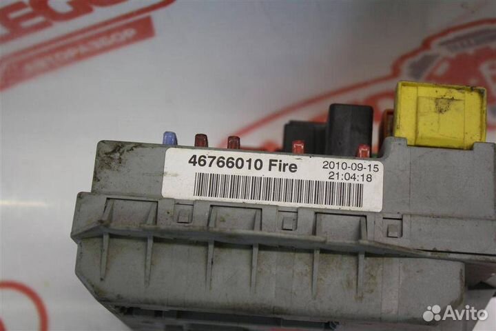 Блок предохранителей Fiat Albea 2011 46766010