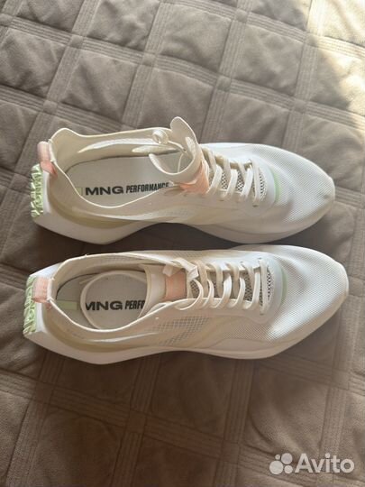 Кроссовки mango 39