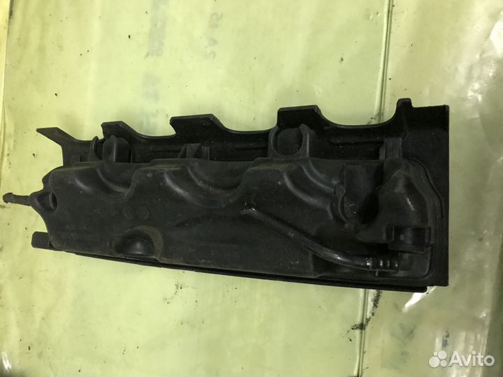 Octavia A5 Вакуумный ресивер 06F129208C