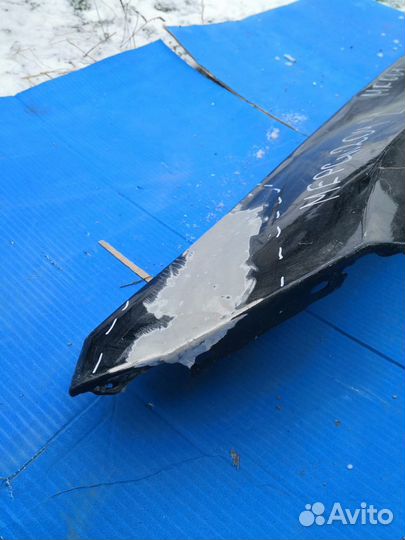 Mercedes w 204 крыло переднее левое