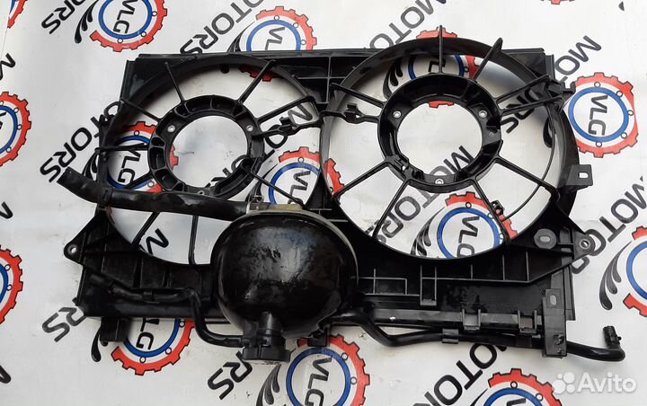 Диффузор радиатора Toyota Avensis AZT250