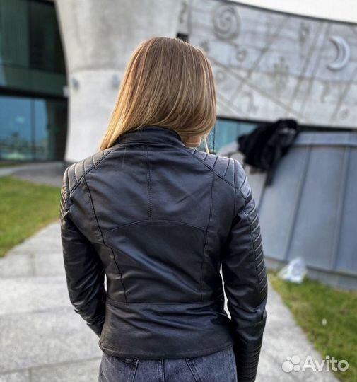 Кожаная куртка женская