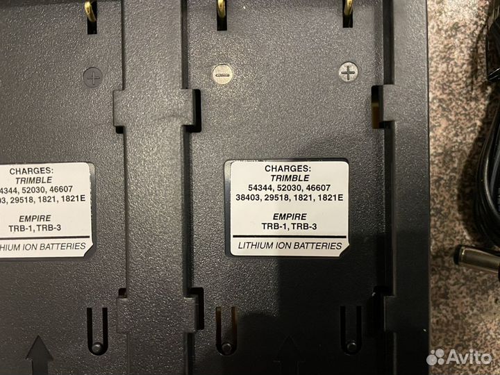 Зарядное устройство акб Trimble нивелир Dini и R8