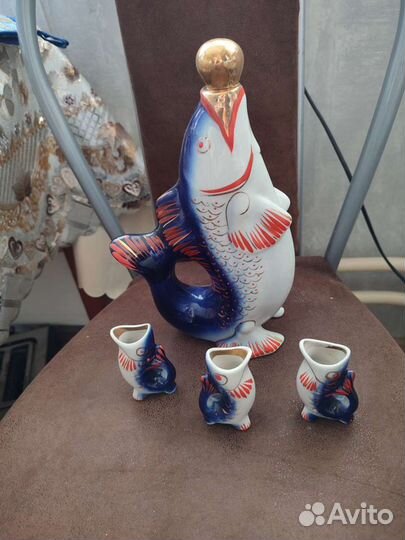 Рыбка с рюмками