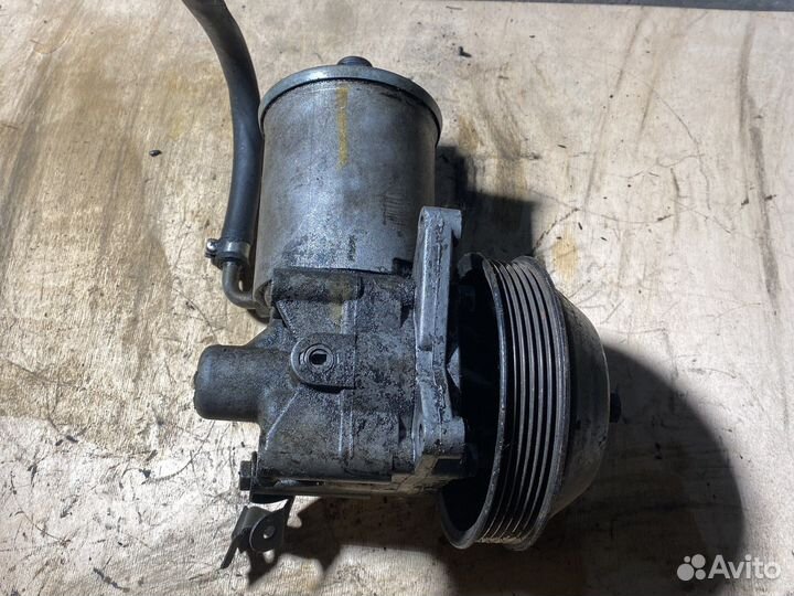 Mercedes W124 насос гидроусилителя