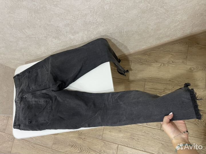 Джинсы zara
