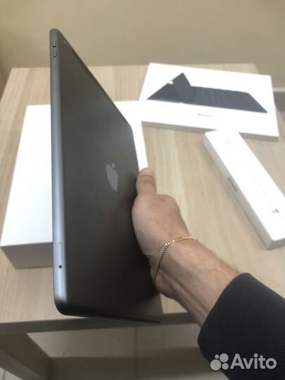 iPad 7 2020 128Gb LTE RU/A Акб84 Procreate Стекло