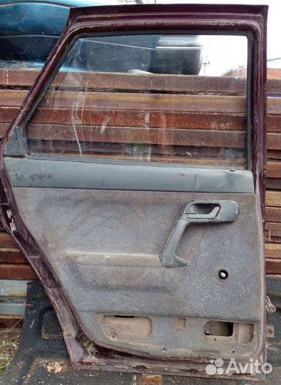 Дверь задняя левая Лада 2110,2112