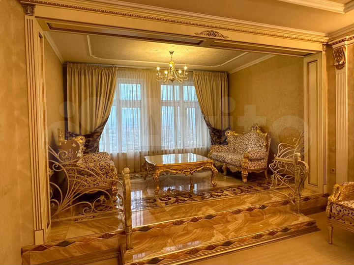 4-к. апартаменты, 280 м², 13/15 эт.