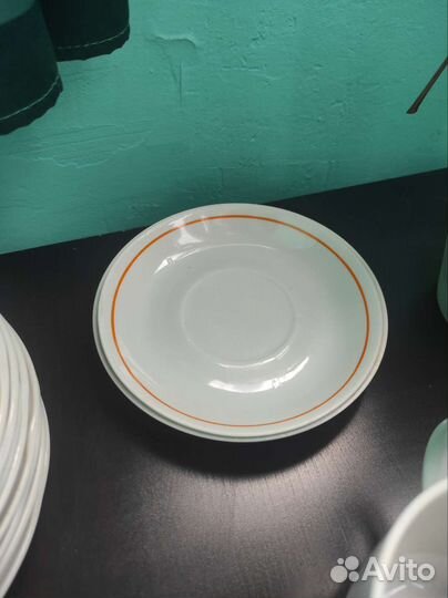 Чайный сервиз и тарелки (миски) СССР