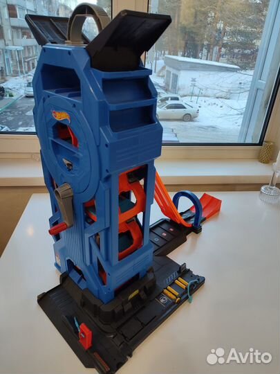 Hot Wheels Сити Мега Гараж