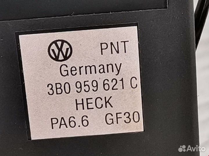 Кнопка обогрева заднего стекла Volkswagen Passat