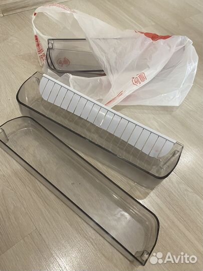 Ящики,полки для холодильника Hotpoint Ariston