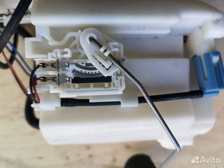 Бензонасос топлива для Toyota Corolla E150 E15