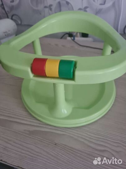 Погримушки, сидушка для мытья,вожжи