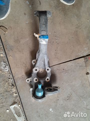 Кулак поворотный передний левый Hyundai Equus