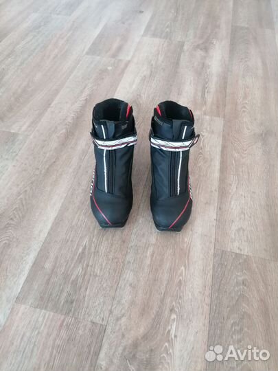 Лыжные ботинки коньковые rossignol