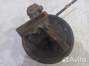 Кулак задний правый Лексус