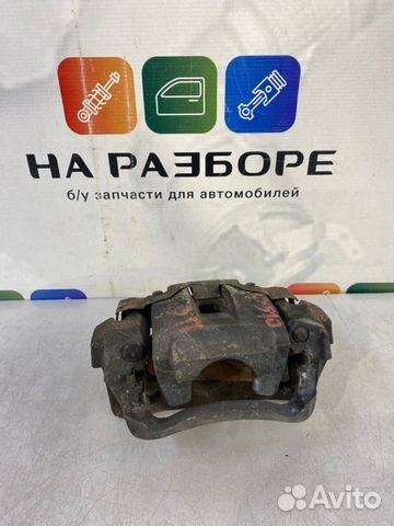 Суппорт задний правый Lexus Lx570 3 3UR-FE 2012