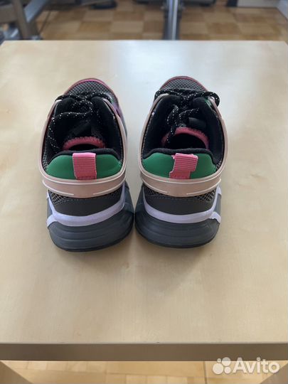 Кроссовки Zara для девочки, р. 32