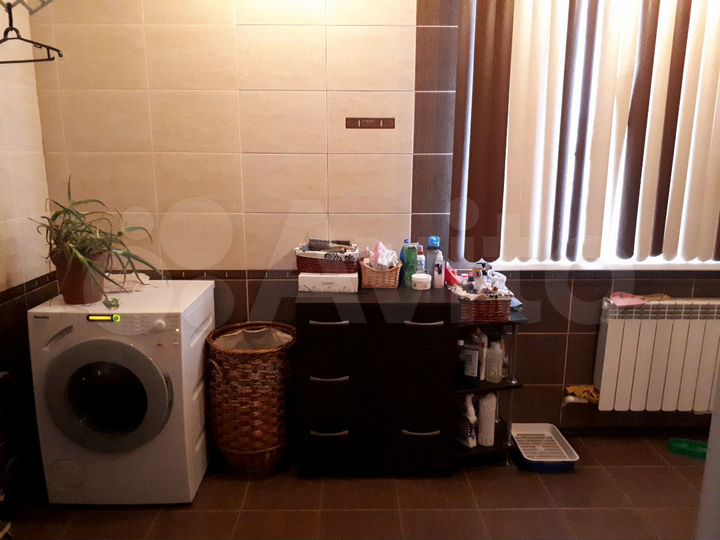 Дом 215 м² на участке 6 сот.