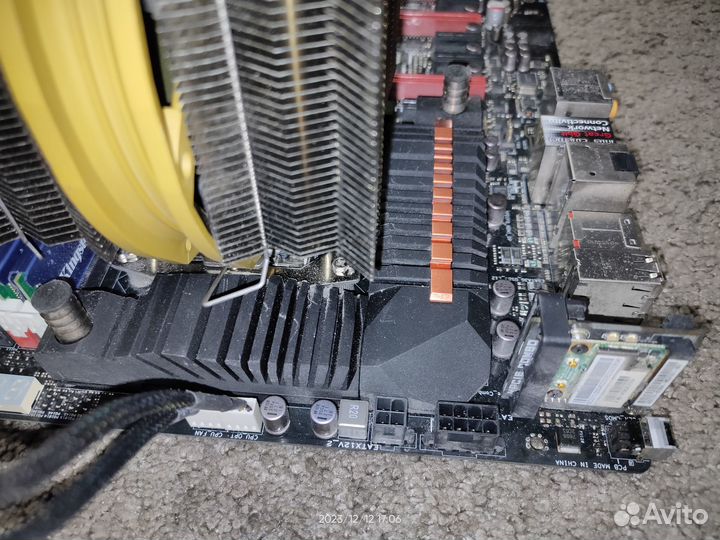 Материнская плата с допами