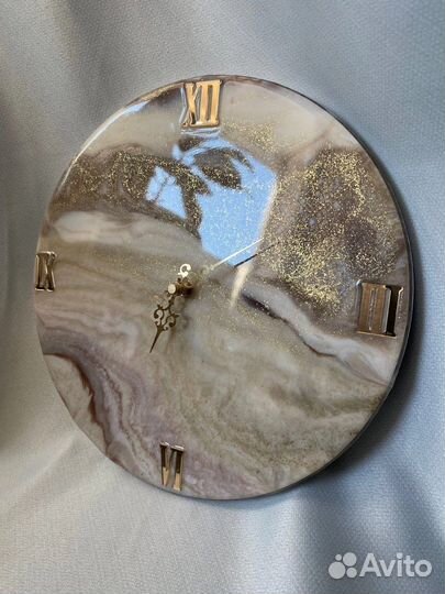 Часы из эпоксидной смолы