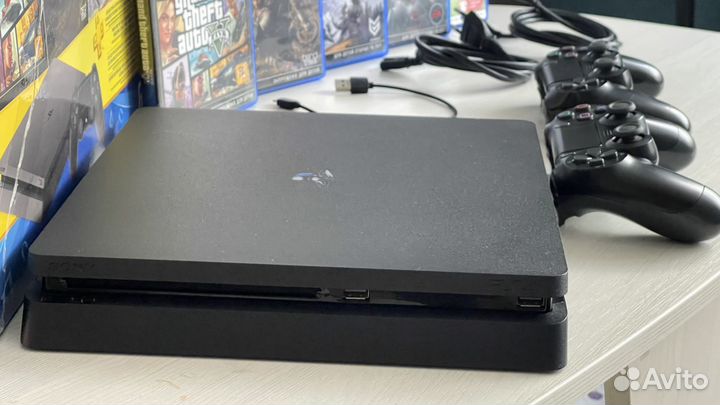 Игровая приставка Sony PS4 Slim 1TB GTA V + 5 игр