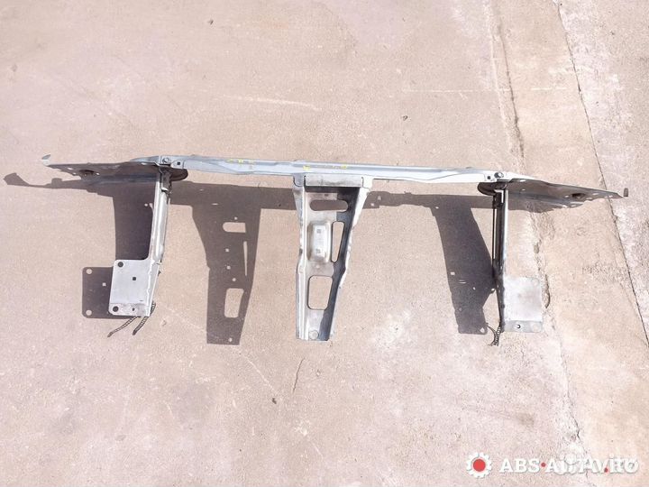 Передняя панель (телевизор) Audi 80 B3 1990